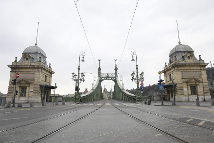 Bp üres Fővám tér